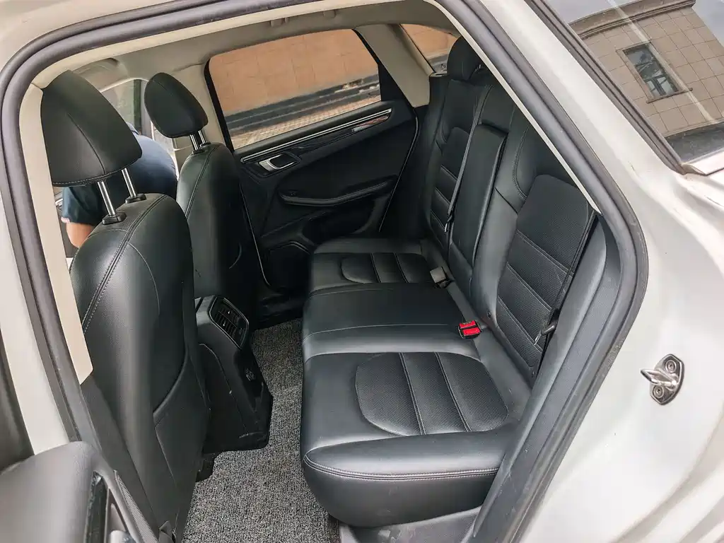 Zotye Zotye SR9 — фото 10