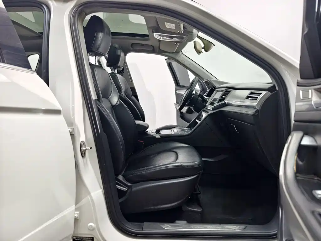 Zotye X7 — фото 14