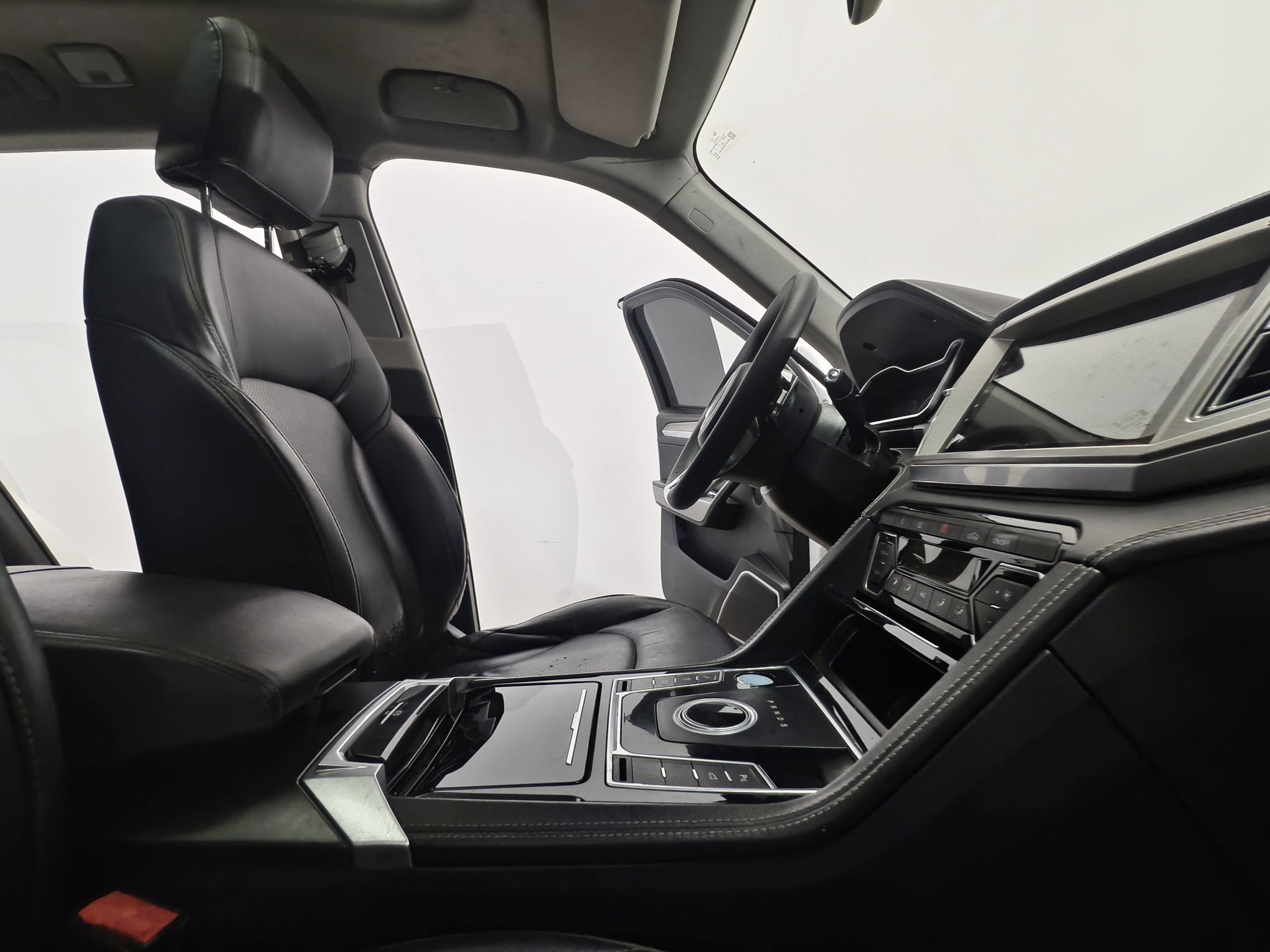 Zotye X7 — фото 15