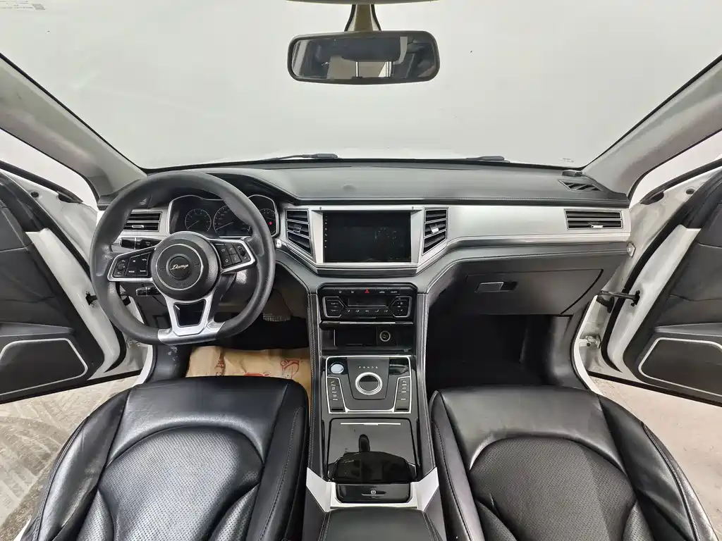 Zotye X7 — фото 9