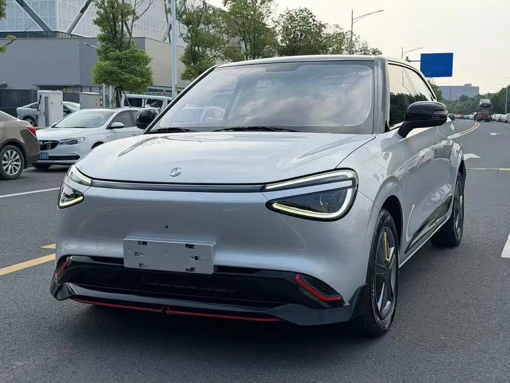eπ Nano 01