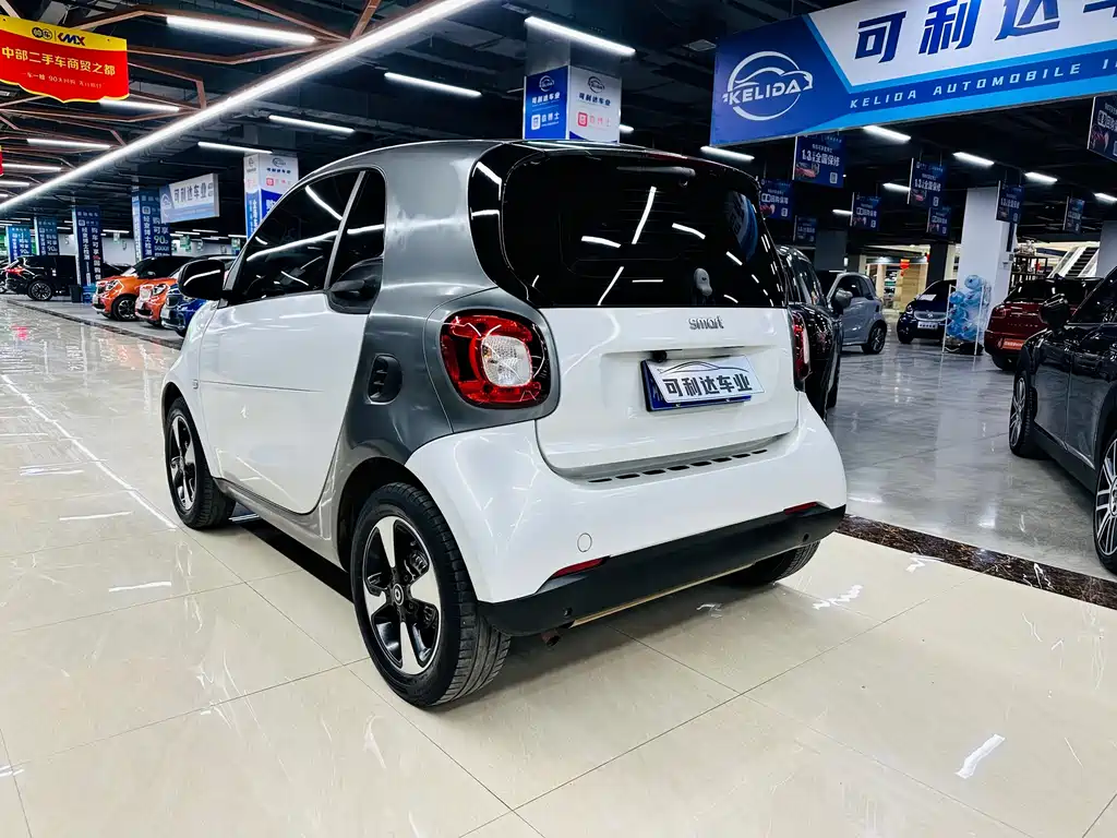 smart Smart Fortwo — фото 3