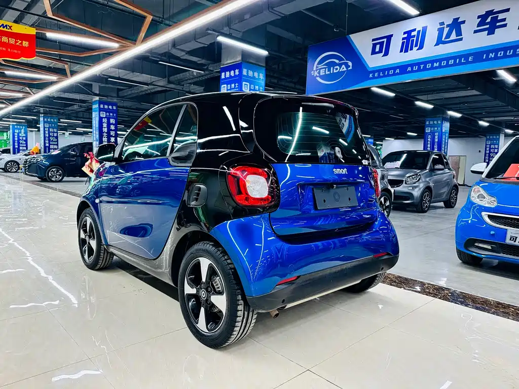 smart Smart Fortwo — фото 3
