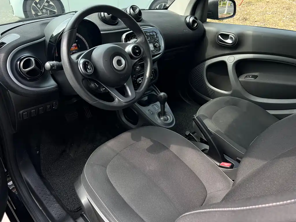 smart Smart Fortwo — фото 7