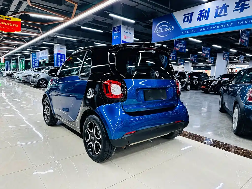 smart Smart Fortwo — фото 3
