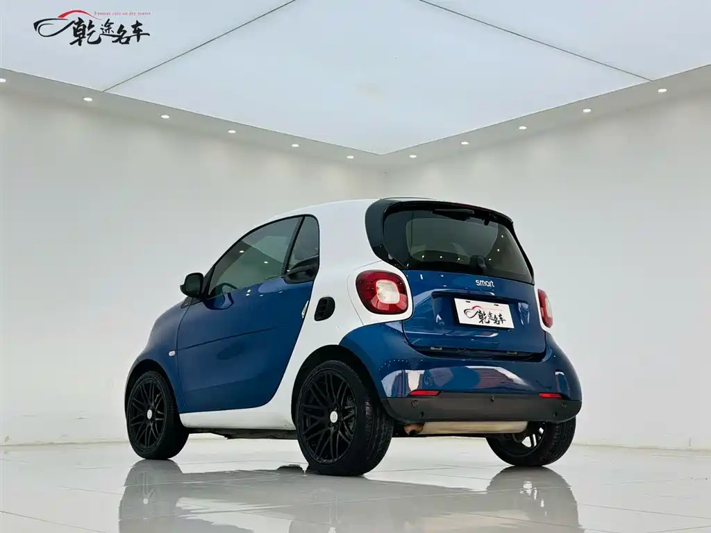 smart Smart Fortwo — фото 5