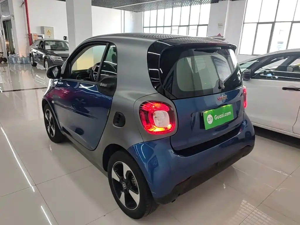 smart Smart Fortwo — фото 5