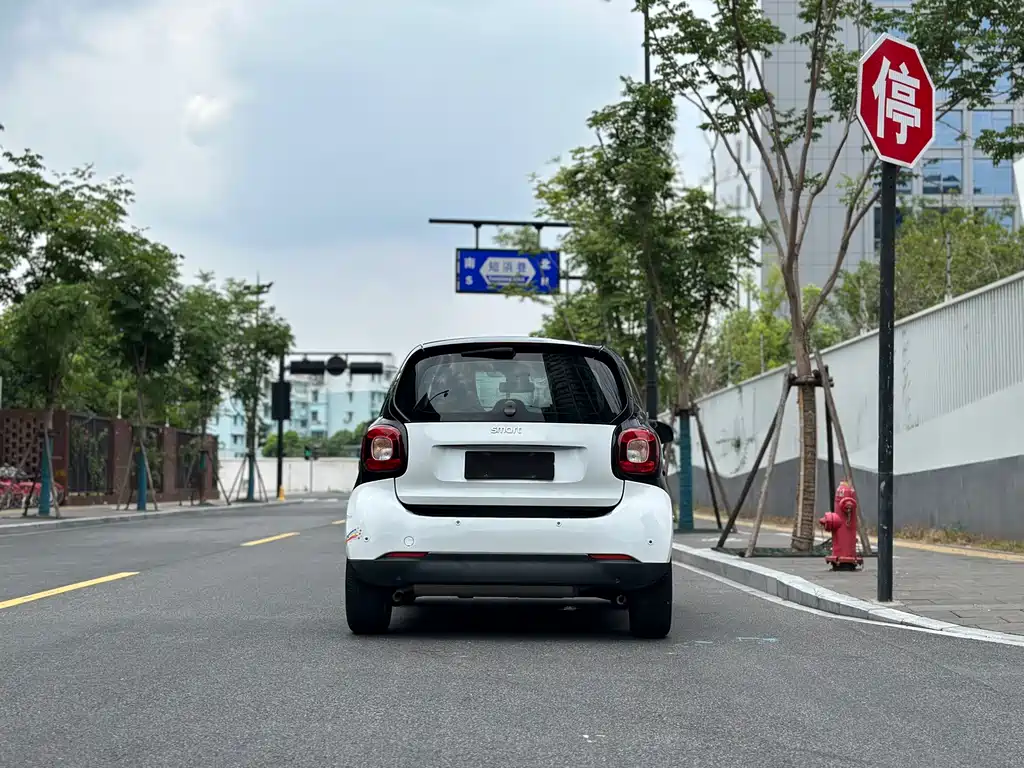 smart Smart Fortwo — фото 5