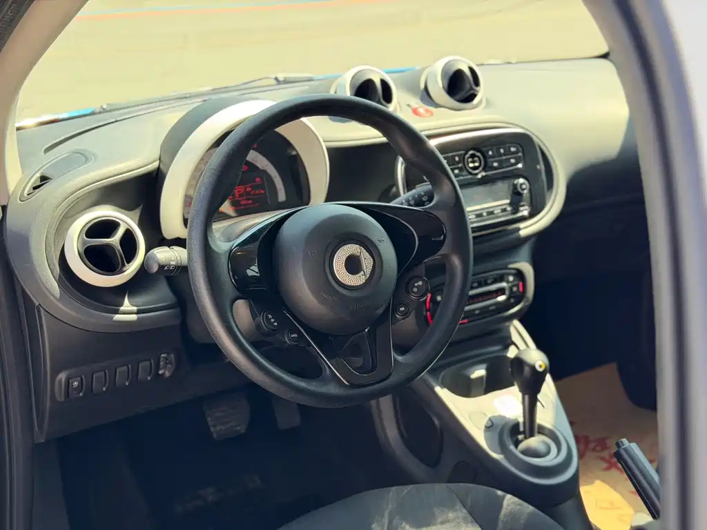 smart Smart Fortwo — фото 7