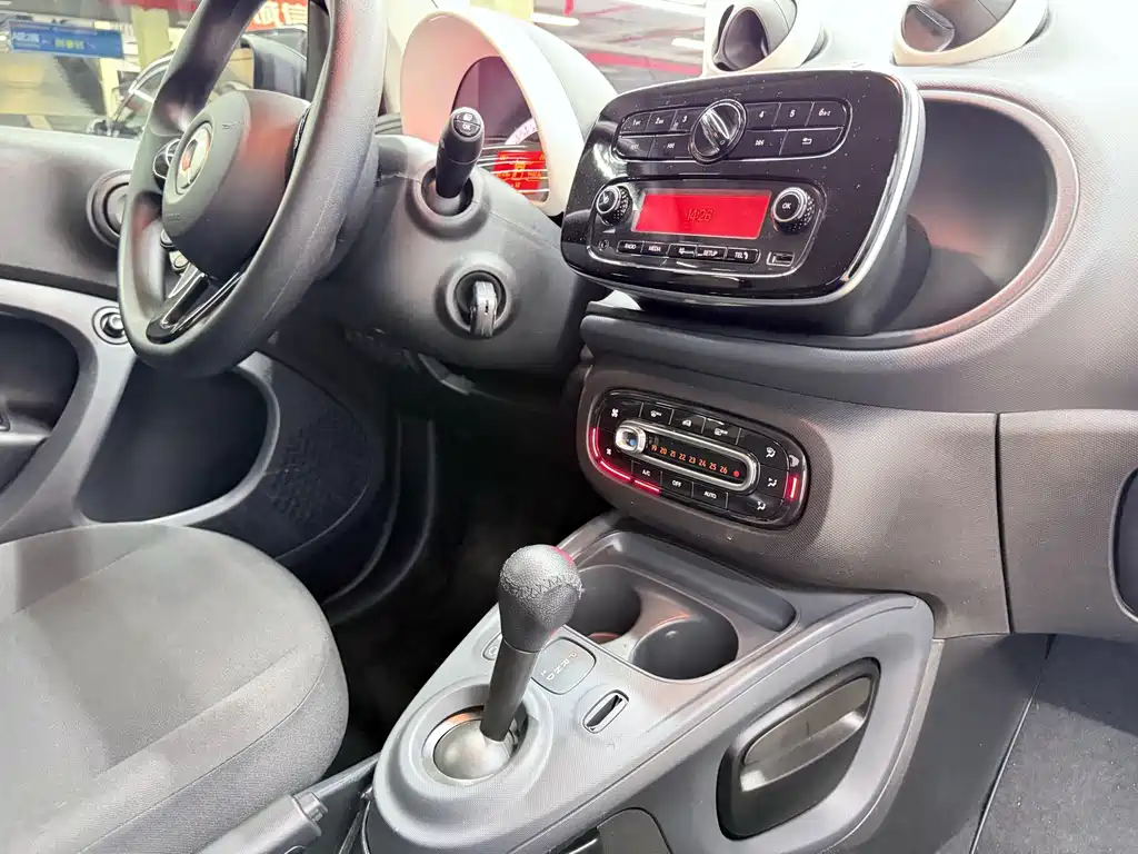 smart Smart Fortwo — фото 24