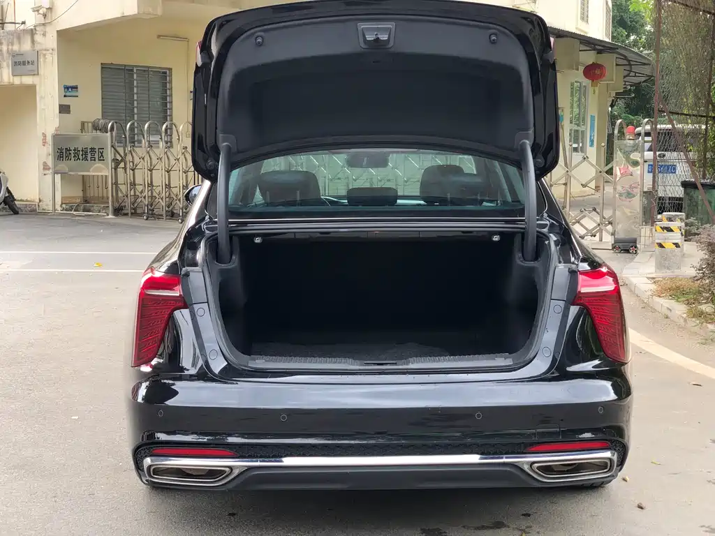 Hongqi Hongqi H5 — фото 24