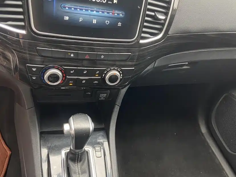 Isuzu Lingtuo — фото 11