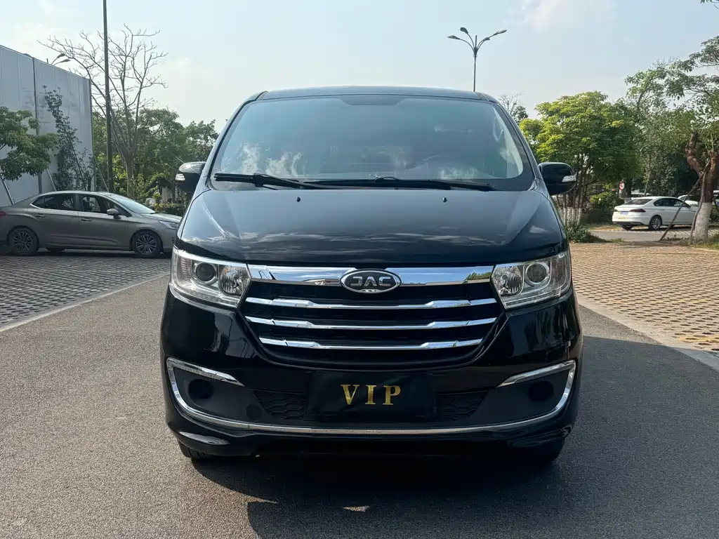 JAC Refine Refine M3