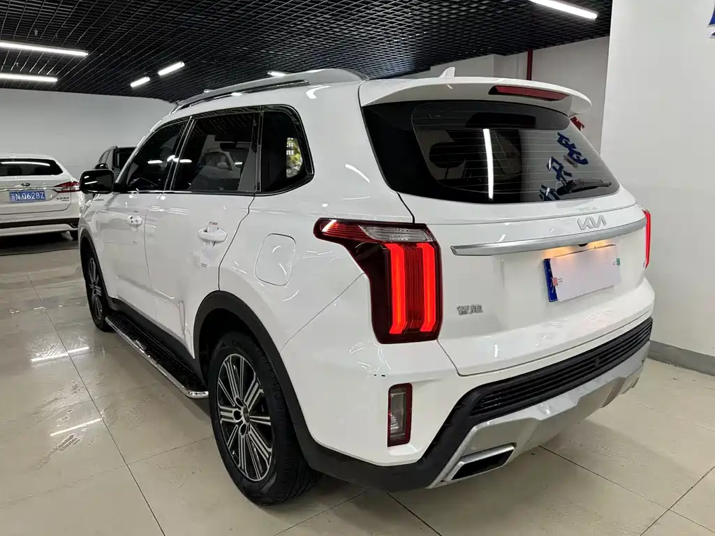 Kia Sportage — фото 8