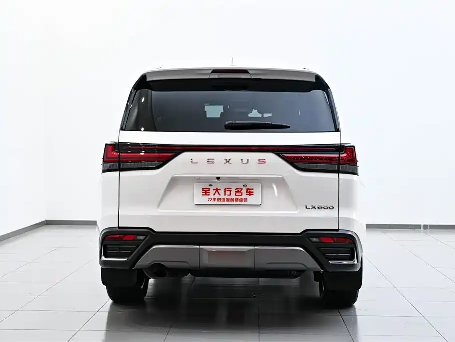Lexus LX — фото 7