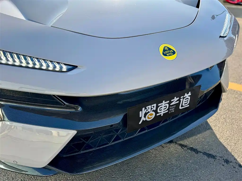 Lotus Eletre — фото 36