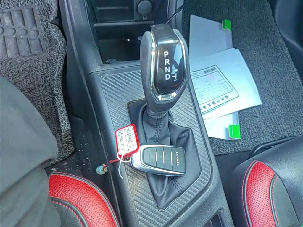 Luxgen U5 SUV — фото 14