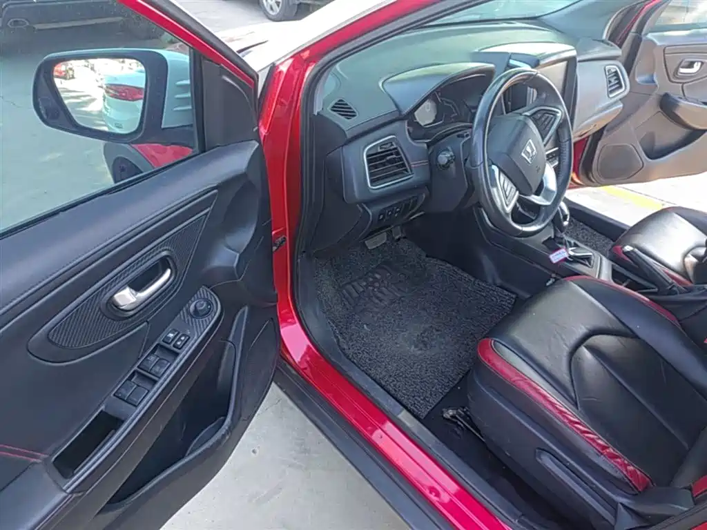 Luxgen U5 SUV — фото 16