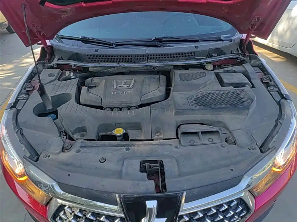 Luxgen U5 SUV — фото 20