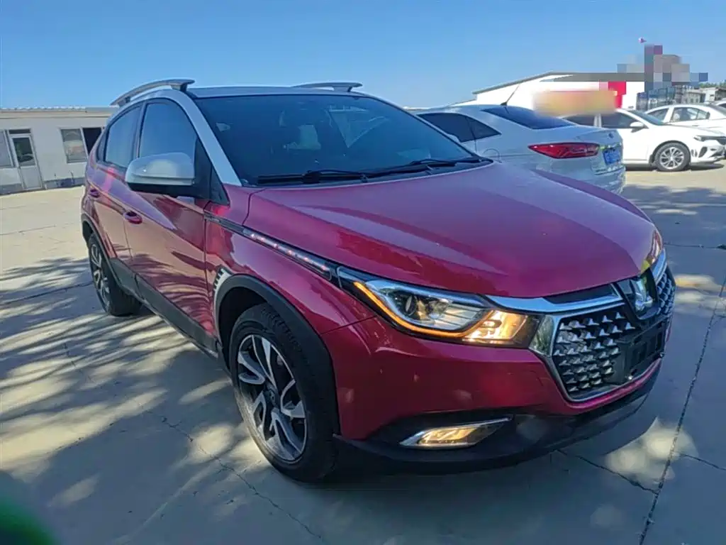 Luxgen U5 SUV — фото 4