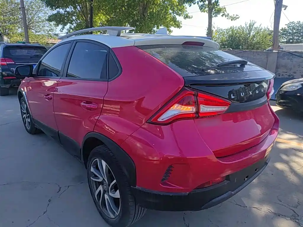 Luxgen U5 SUV — фото 5
