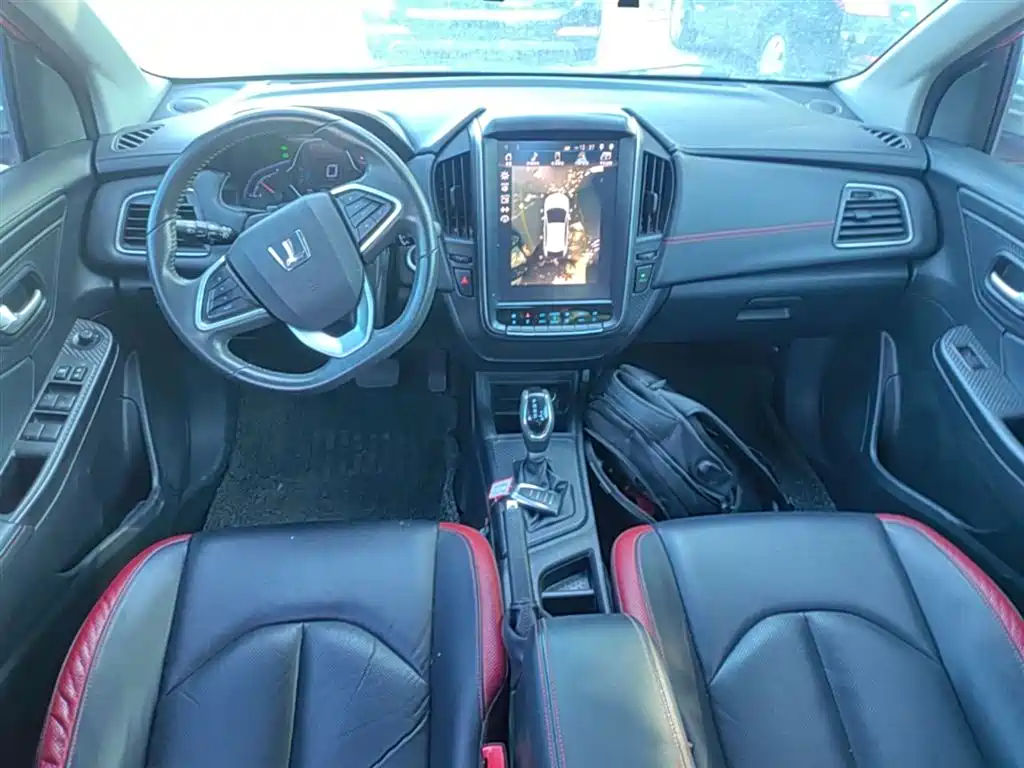 Luxgen U5 SUV — фото 10