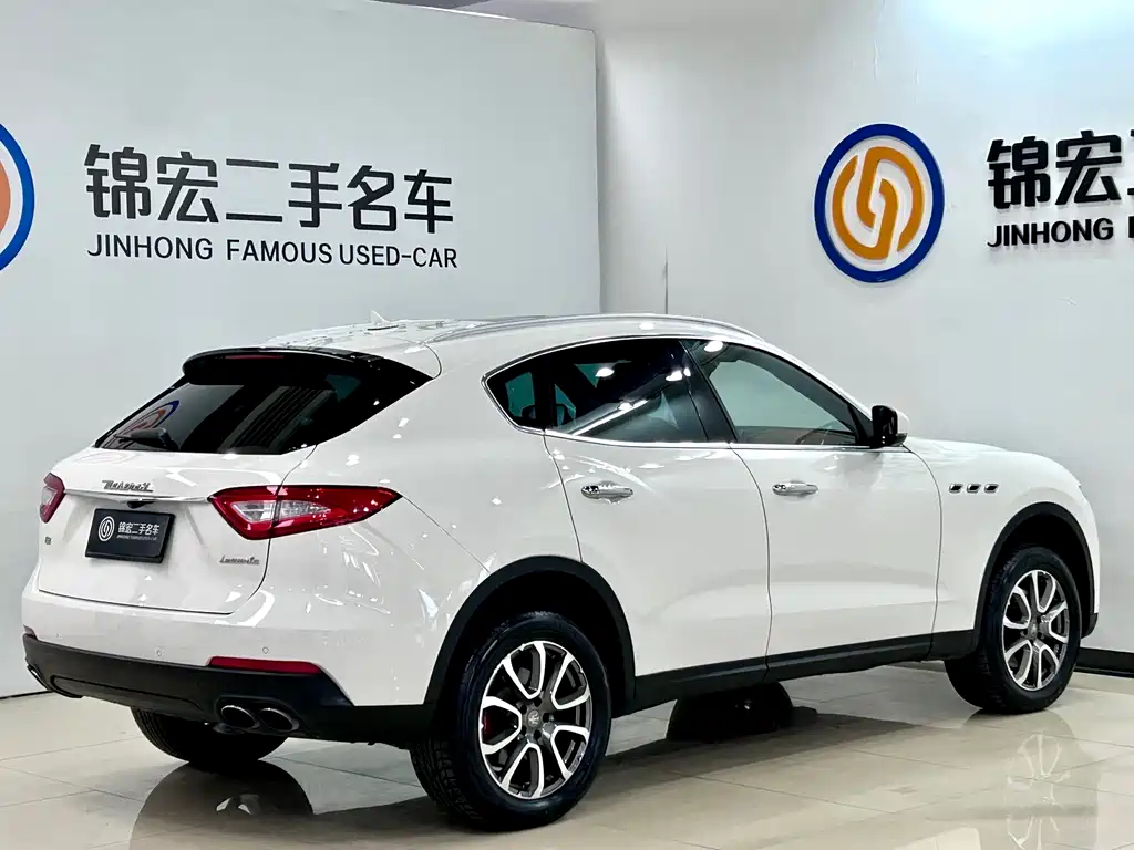 Maserati Levante — фото 17