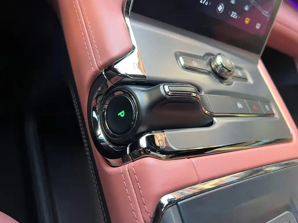 NIO EC6 — фото 15
