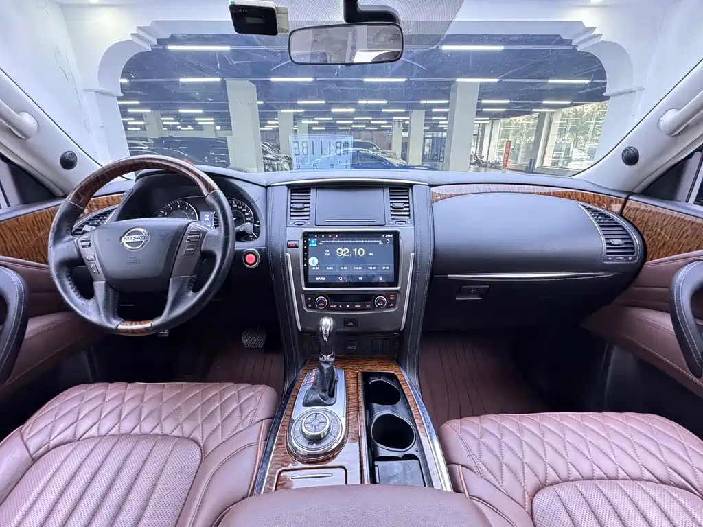 Nissan Patrol — фото 10