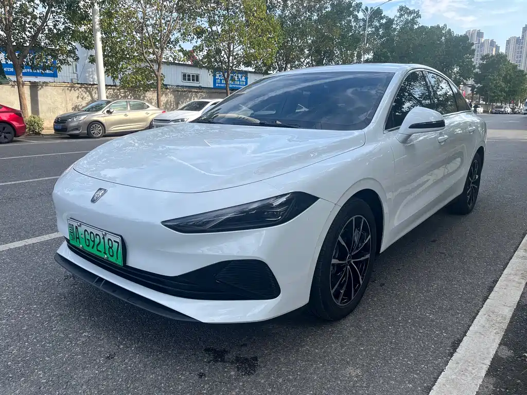 Roewe D7