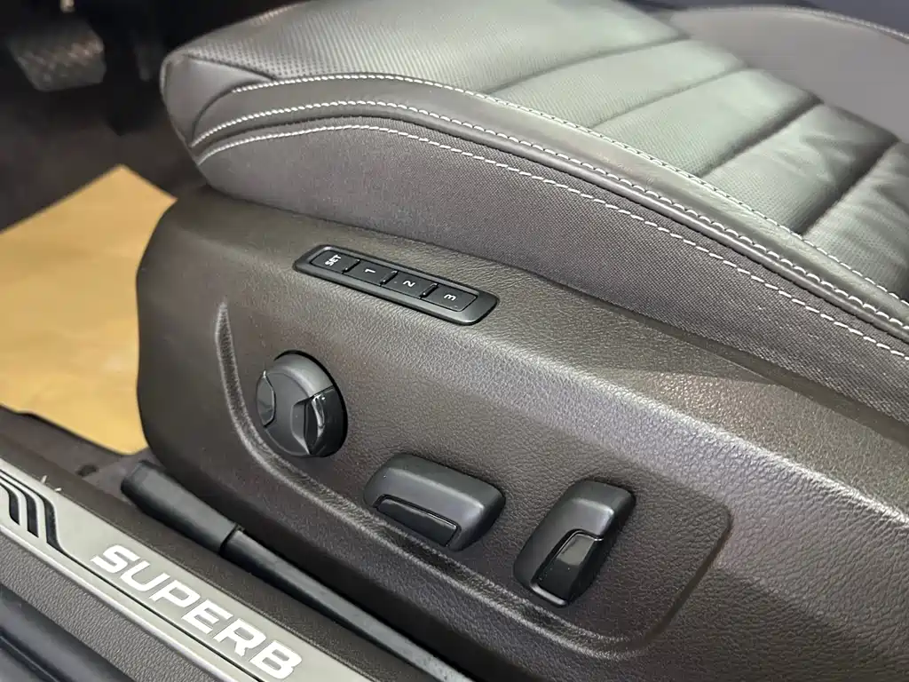 Skoda Superb — фото 13