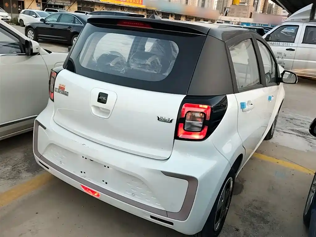 Yiwei Yiwei Huaxianzi — фото 7
