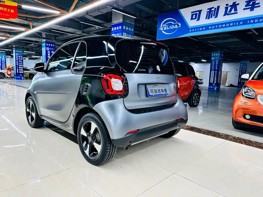 smart Smart Fortwo — фото 3