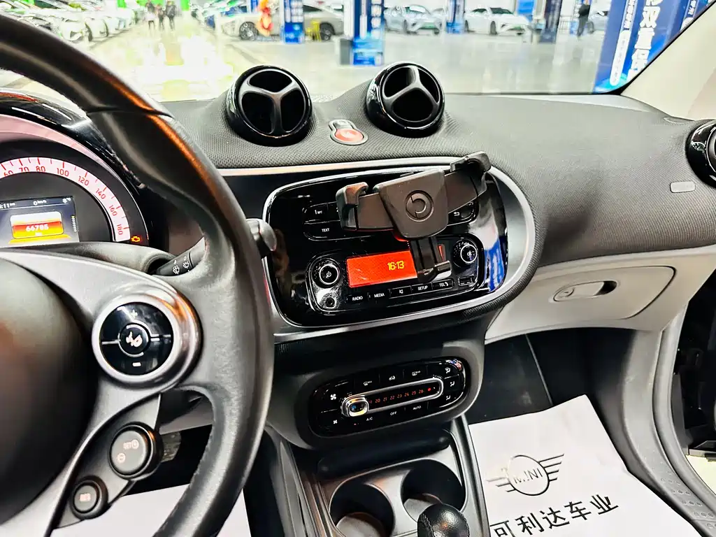 smart Smart Fortwo — фото 36