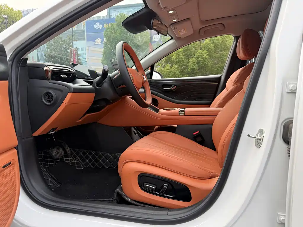 Aion AION RT — фото 5