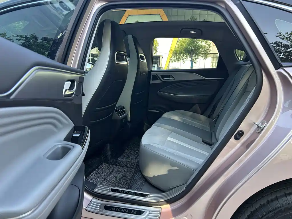 Aion AION S Plus — фото 9