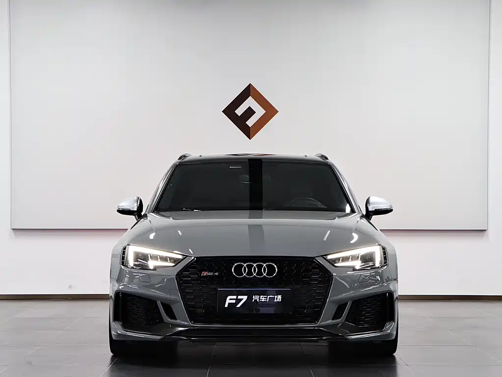 Audi RS 4 — фото 2