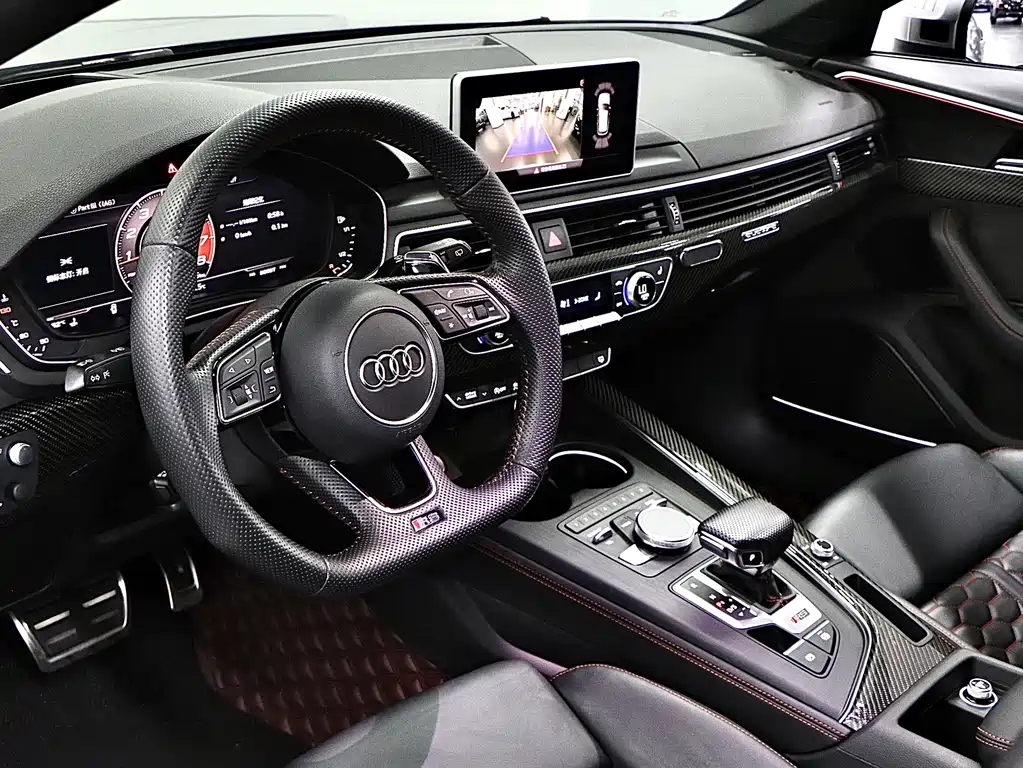 Audi RS 4 — фото 11