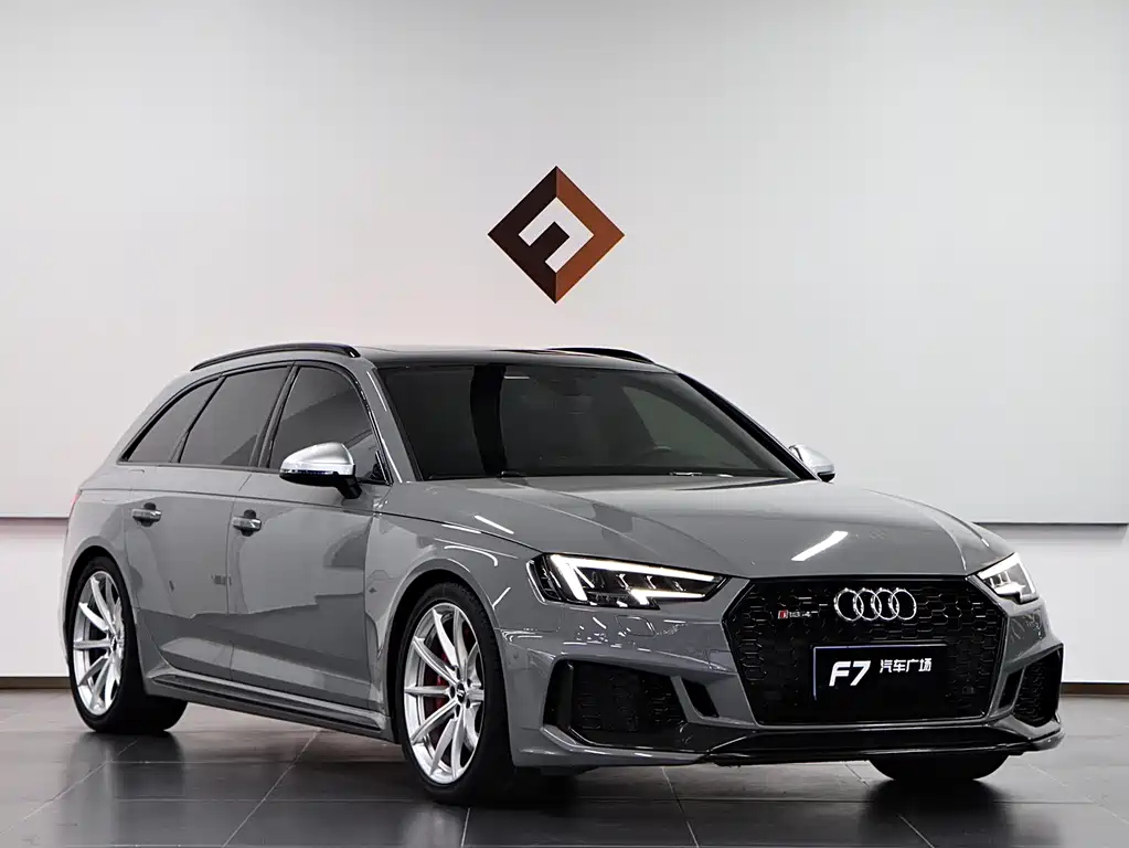 Audi RS 4 — фото 3
