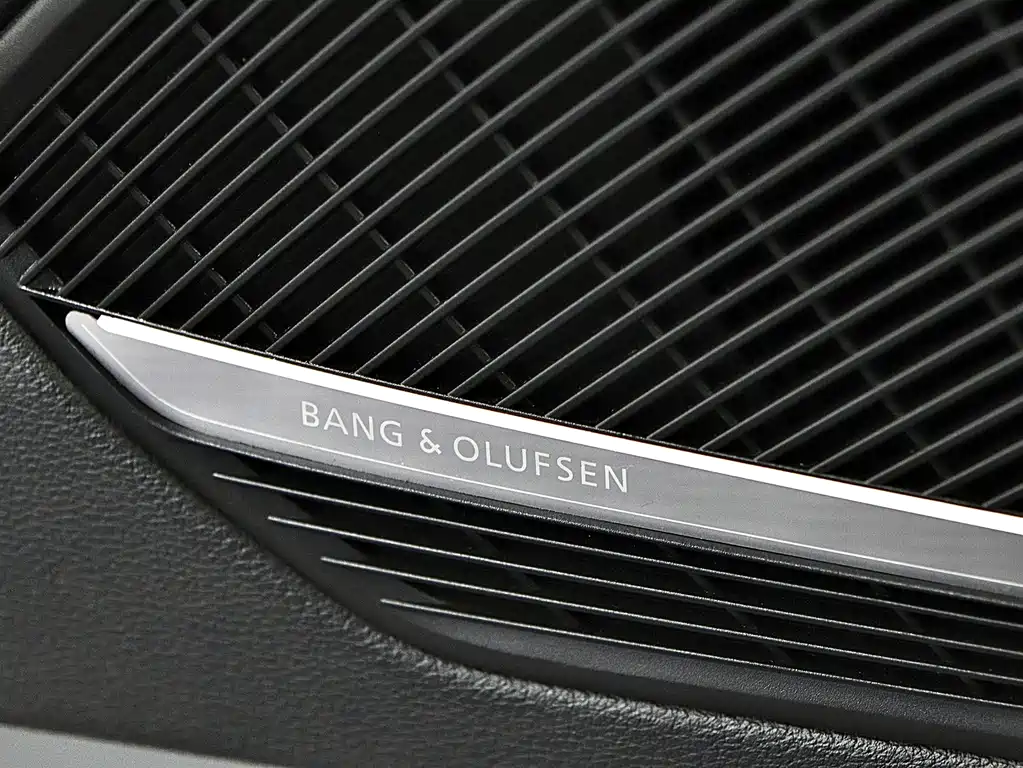 Audi RS 4 — фото 22