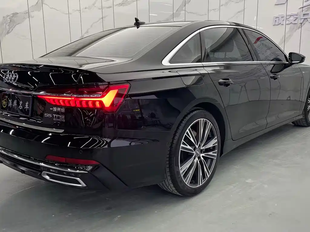 Audi A6L — фото 6