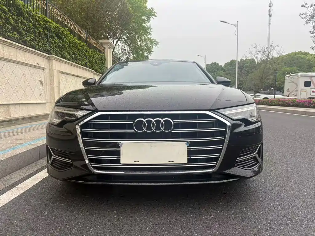 Audi A6L — фото 5