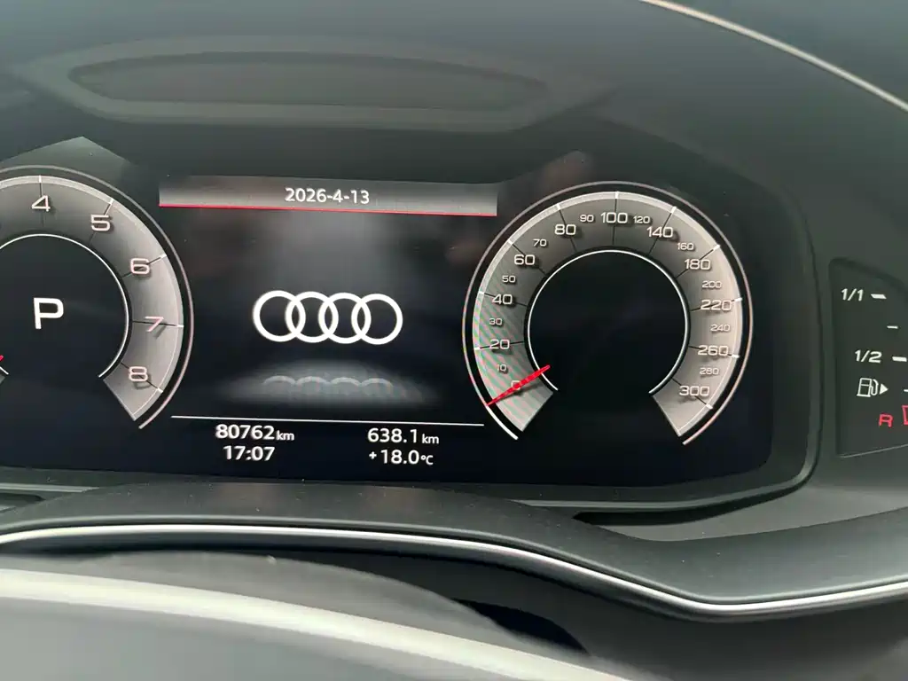 Audi A6L — фото 7