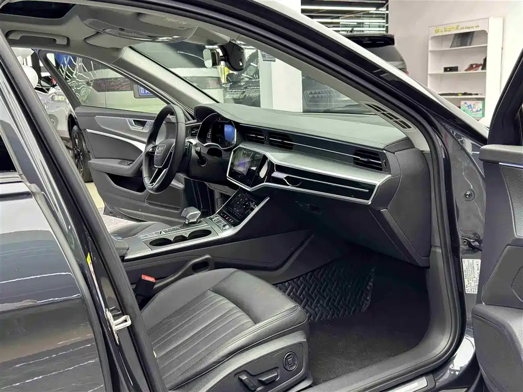Audi A6 (Import) — фото 8