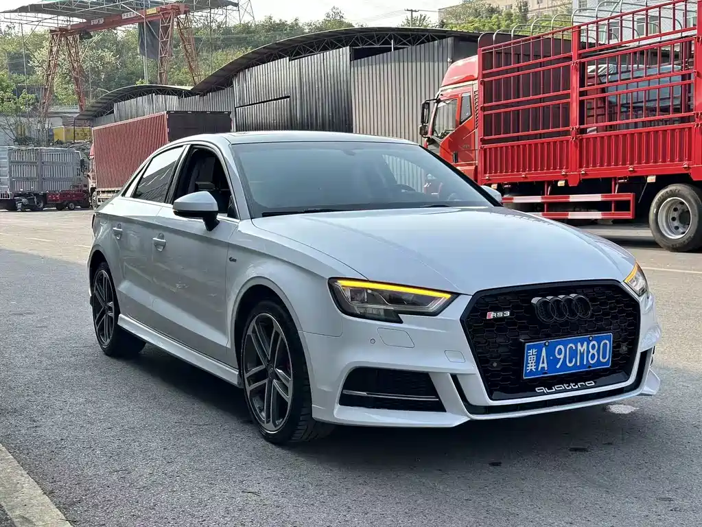 Audi A3 — фото 2