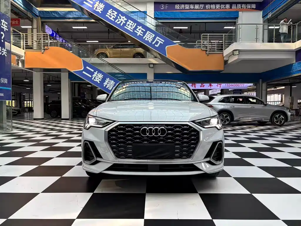 Audi Q3 Sportback — фото 2
