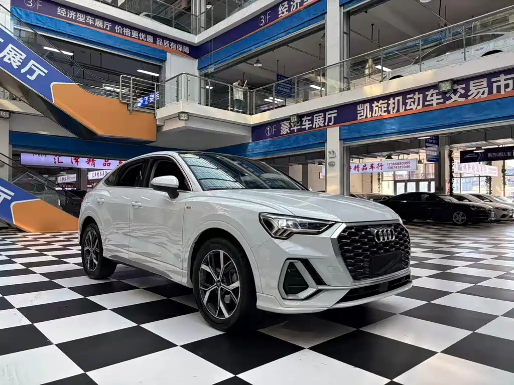 Audi Q3 Sportback — фото 3