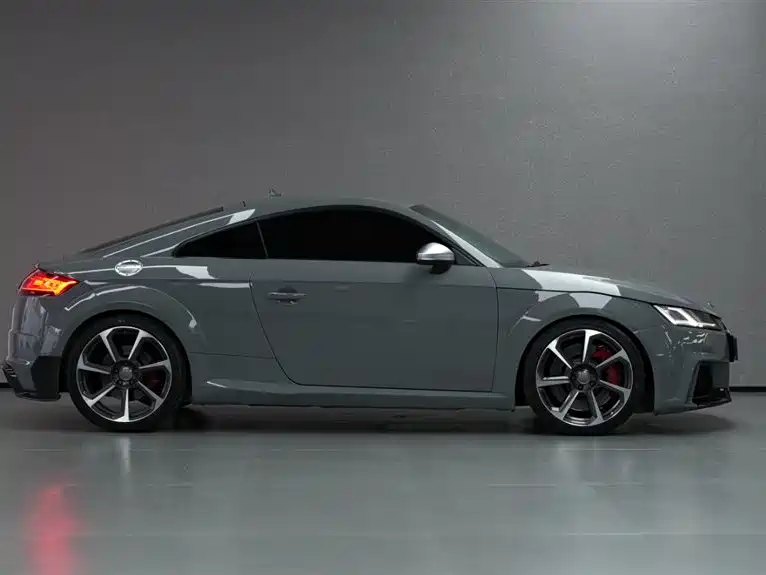 Audi TT RS — фото 7
