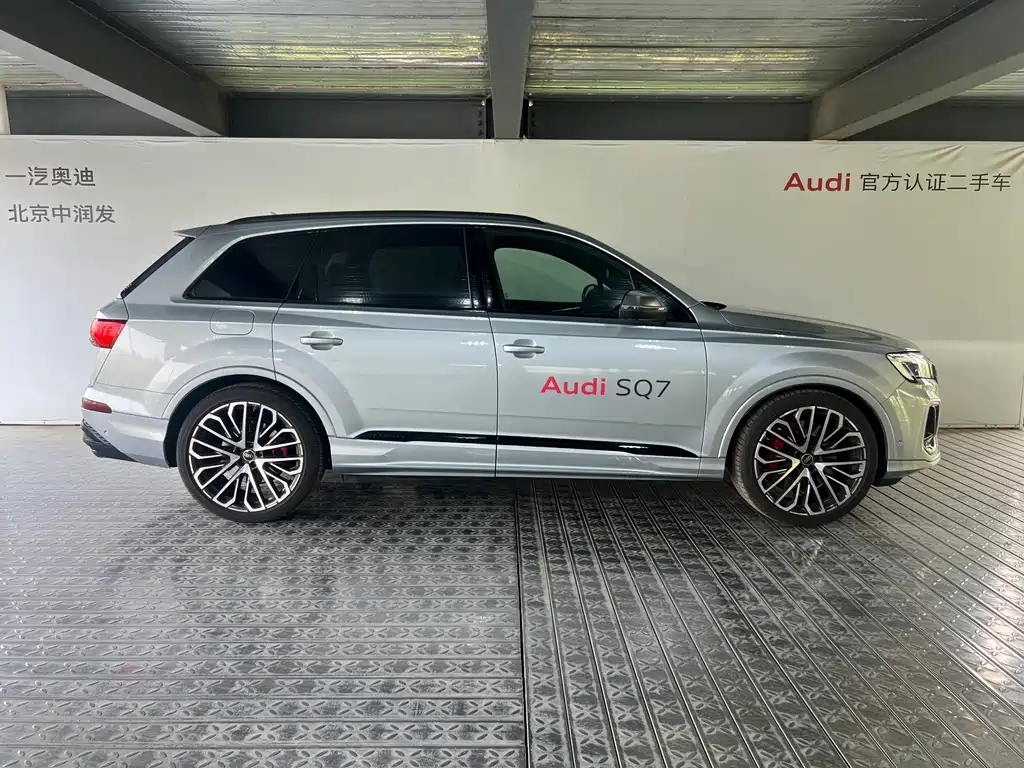 Audi SQ7 — фото 3