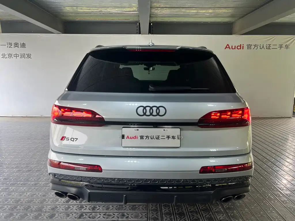 Audi SQ7 — фото 4